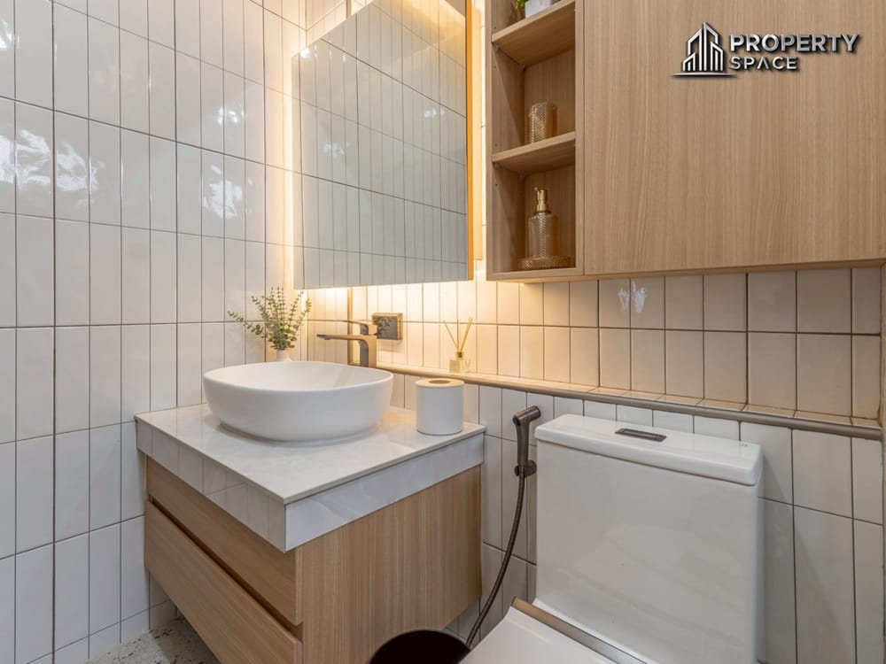 Modern Luxury 3 Bedroom Pool Villa In Heart of Central Pattaya For Sale Image 30