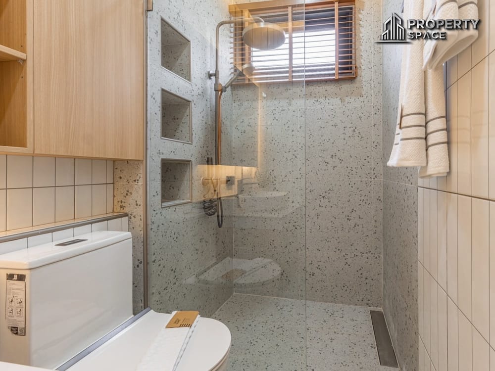 Modern Luxury 3 Bedroom Pool Villa In Heart of Central Pattaya For Sale Image 25