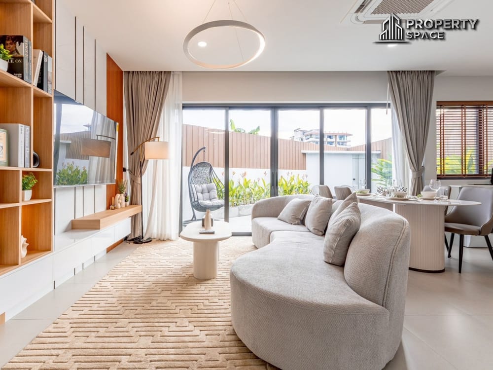 Modern Luxury 3 Bedroom Pool Villa In Heart of Central Pattaya For Sale Image 7