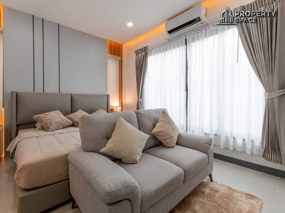 Modern Luxury 3 Bedroom Pool Villa In Heart of Central Pattaya For Sale Image 12