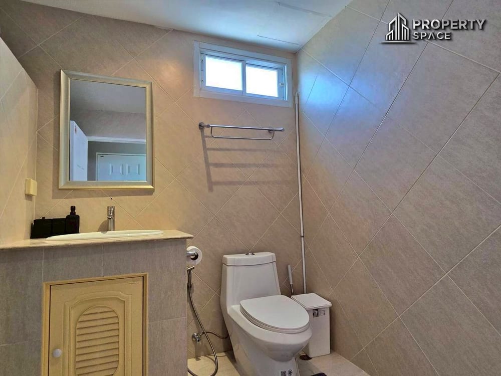 Spacious 3 Bedroom Condo Mountain View In Executive Residence 4 Pattaya For Sale And Rent Image 41