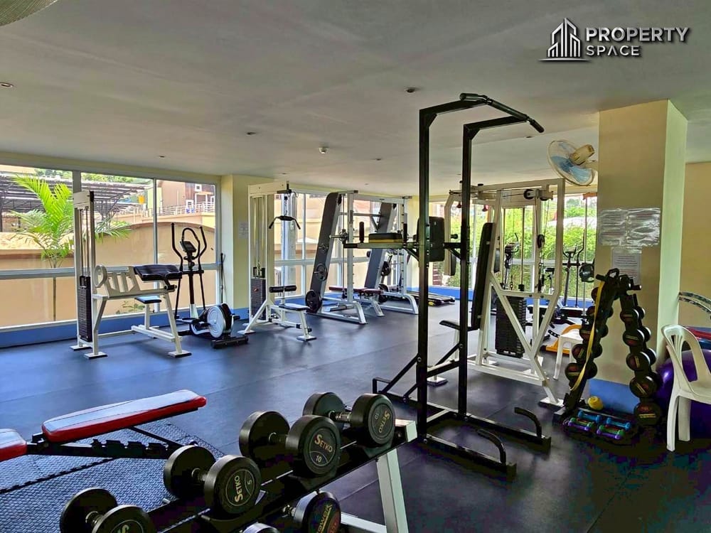 Spacious 3 Bedroom Condo Mountain View In Executive Residence 4 Pattaya For Sale And Rent Image 43
