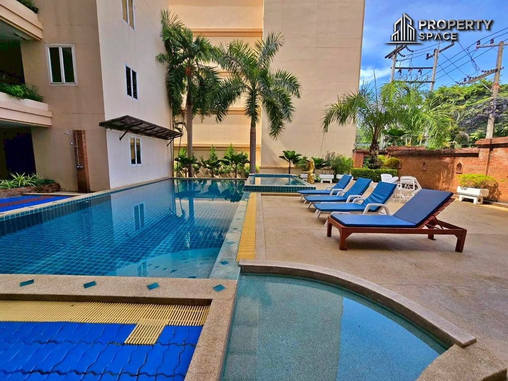 Spacious 3 Bedroom Condo Mountain View In Executive Residence 4 Pattaya For Sale And Rent Image 3