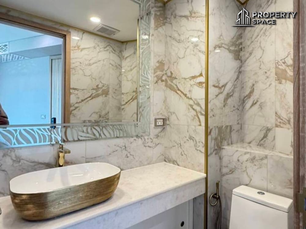 Luxury 1 Bedroom in Copacabana Beachfront Jomtien Condo For Rent Image 6