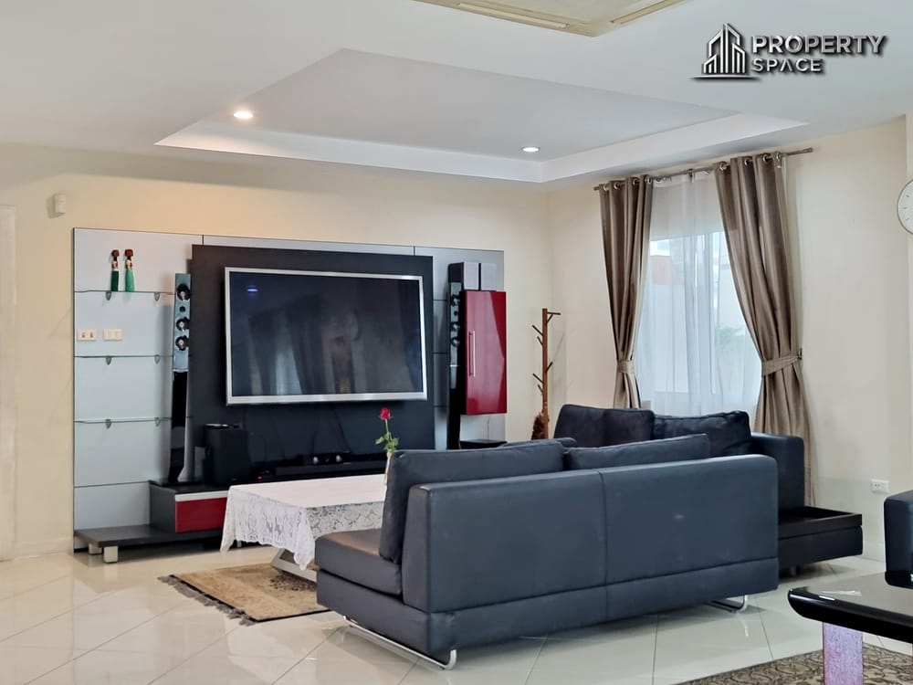 Pet Friendly Modern 3 Bedroom 2 Storey House In East Pattaya For Rent Image 6