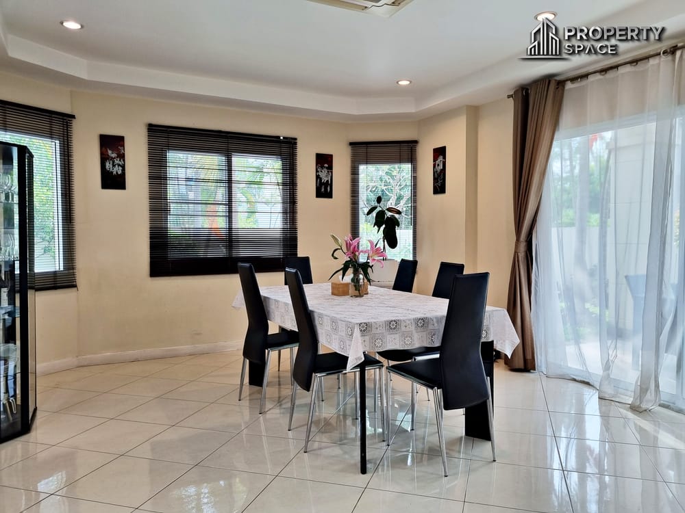 Pet Friendly Modern 3 Bedroom 2 Storey House In East Pattaya For Rent Image 10