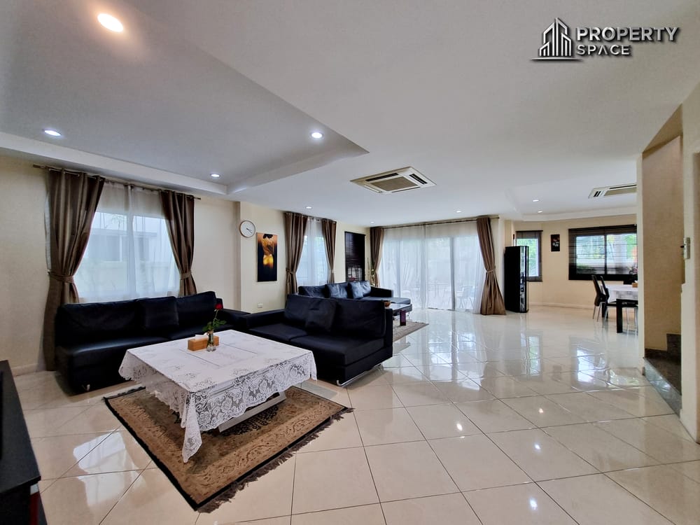 Pet Friendly Modern 3 Bedroom 2 Storey House In East Pattaya For Rent Image 5