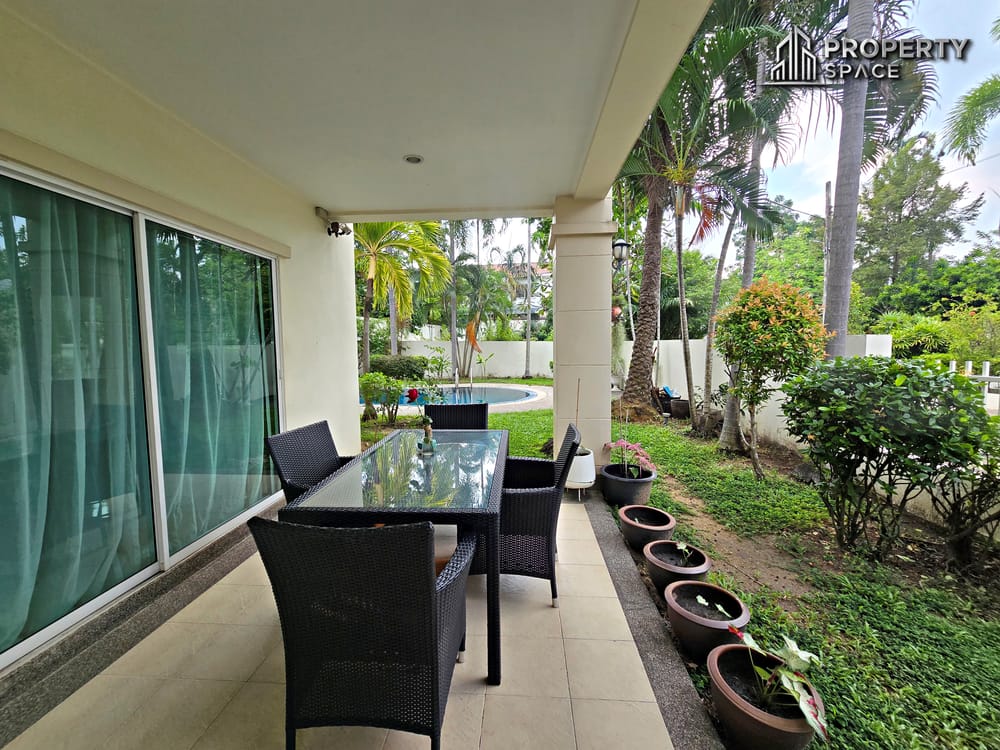 Pet Friendly Modern 3 Bedroom 2 Storey House In East Pattaya For Rent Image 31