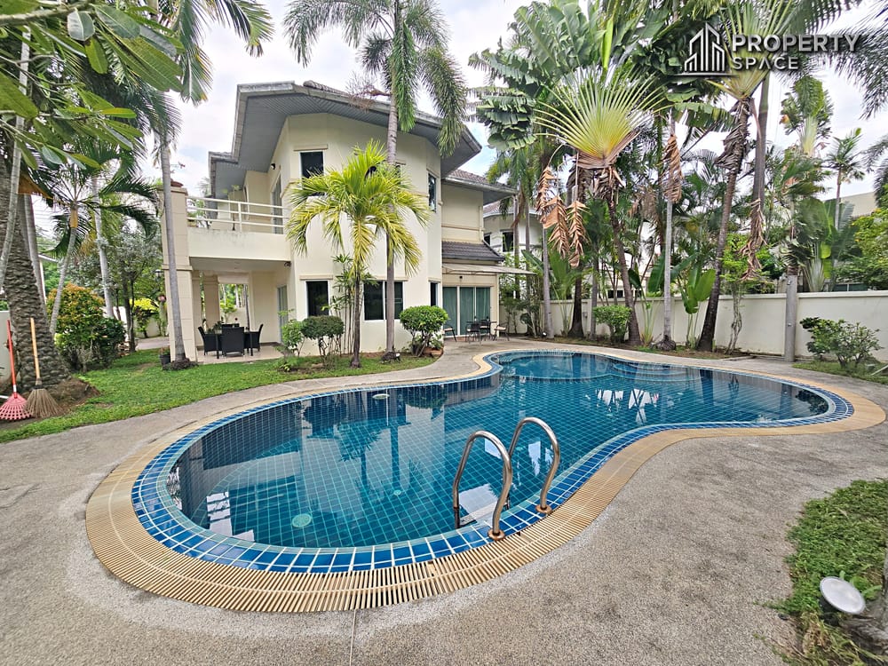 Pet Friendly Modern 3 Bedroom 2 Storey House In East Pattaya For Rent Image 3