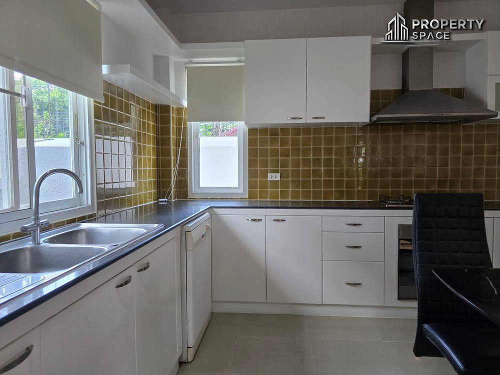4 Bedroom Pool Villa In Soi Siam Country Club Pattaya For Sale Image 14