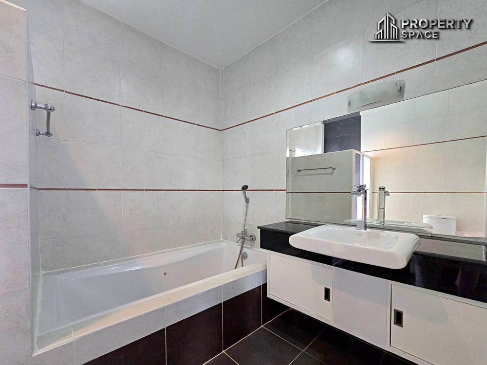 4 Bedroom Pool Villa In Soi Siam Country Club Pattaya For Sale Image 31