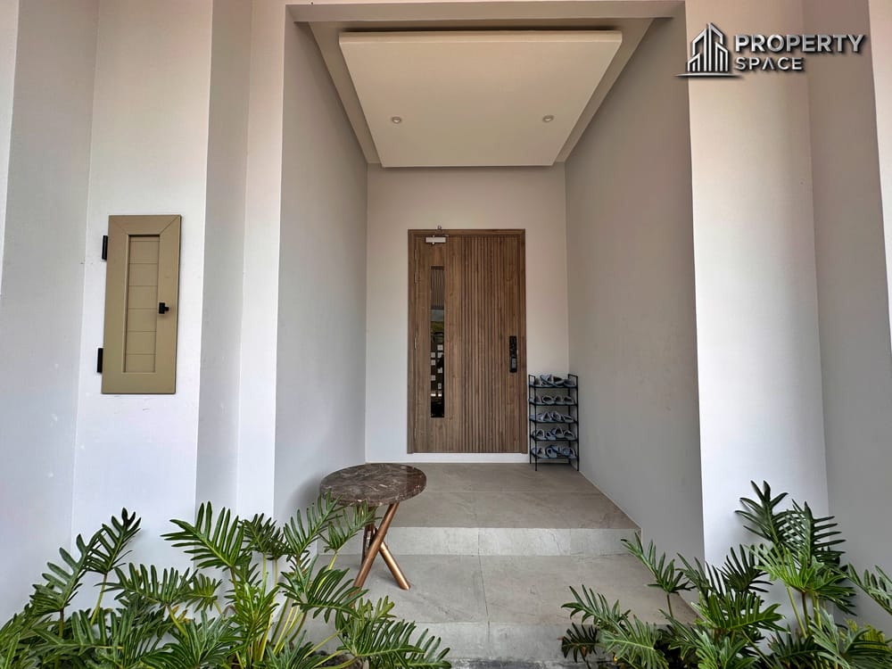 Pattaya Luxury 4-Bedroom Type C Pool Villa in Tree Villa For Sale Image 4