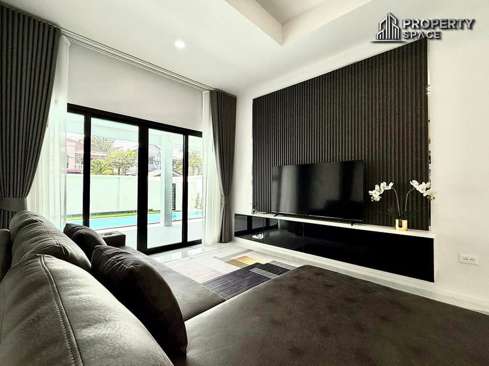 3 Bedroom Pool Villa In East Pattaya Near The Chill Shopping Mall For Sale Image 6