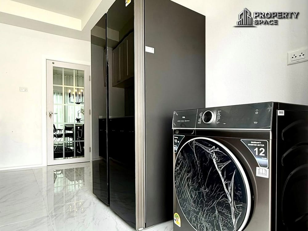 3 Bedroom Pool Villa In East Pattaya Near The Chill Shopping Mall For Sale Image 10