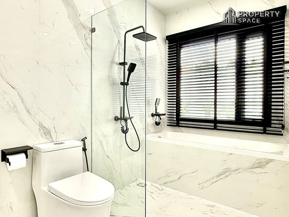 3 Bedroom Pool Villa In East Pattaya Near The Chill Shopping Mall For Sale Image 14