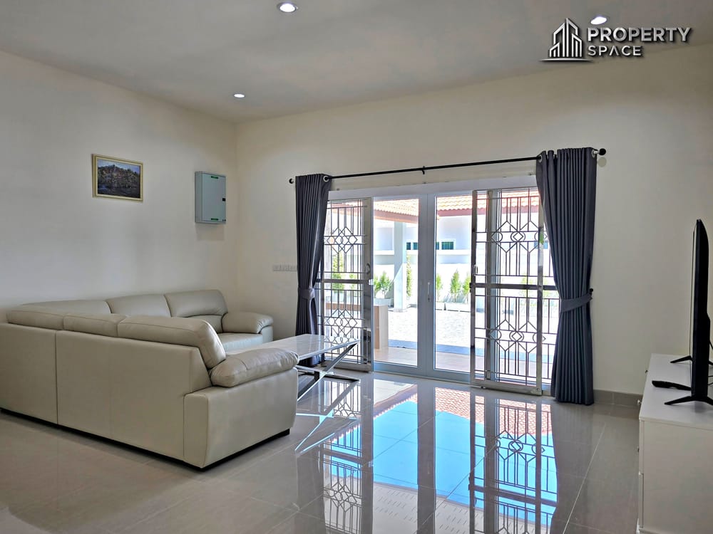 Modern Single-Story 3 Bedroom House in East Pattaya For Rent Image 7