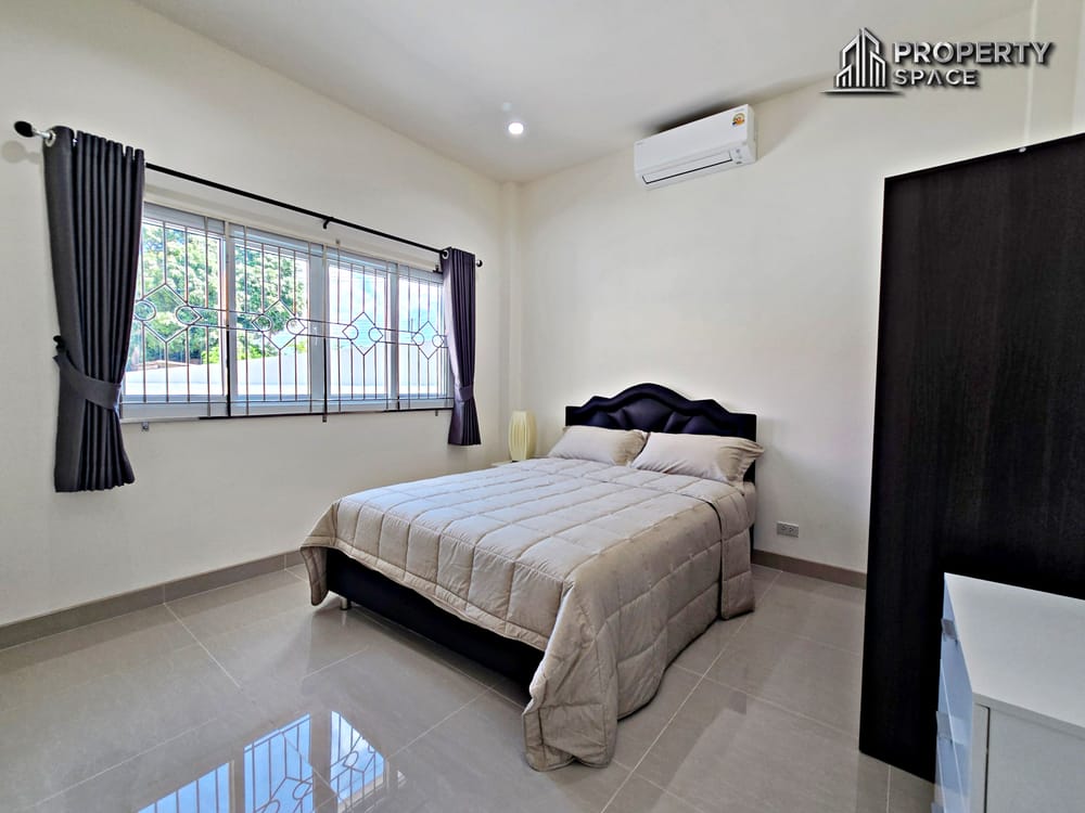 Modern Single-Story 3 Bedroom House in East Pattaya For Rent Image 26