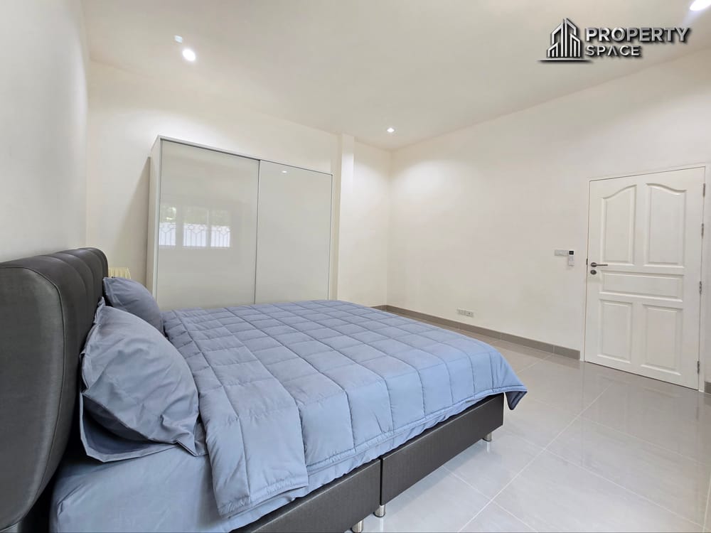 Modern Single-Story 3 Bedroom House in East Pattaya For Rent Image 21