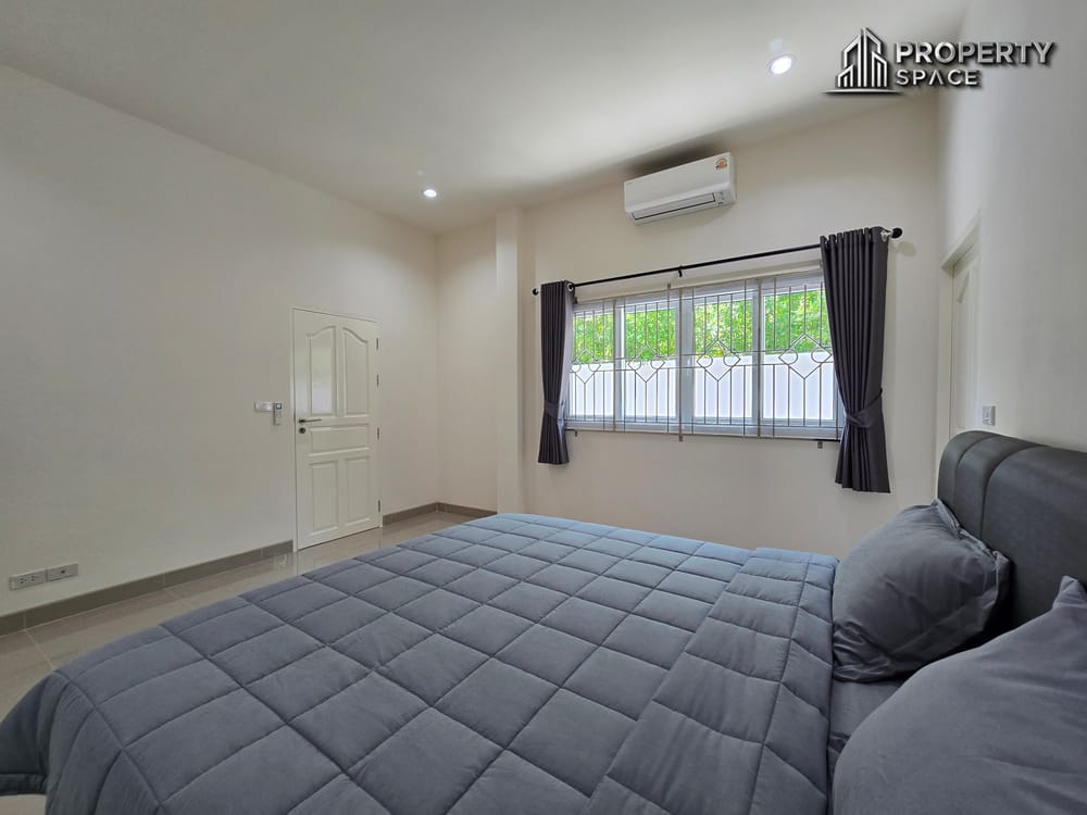 Modern Single-Story 3 Bedroom House in East Pattaya For Rent Image 23
