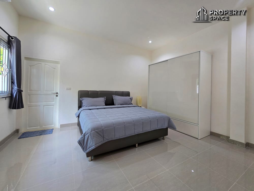 Modern Single-Story 3 Bedroom House in East Pattaya For Rent Image 22