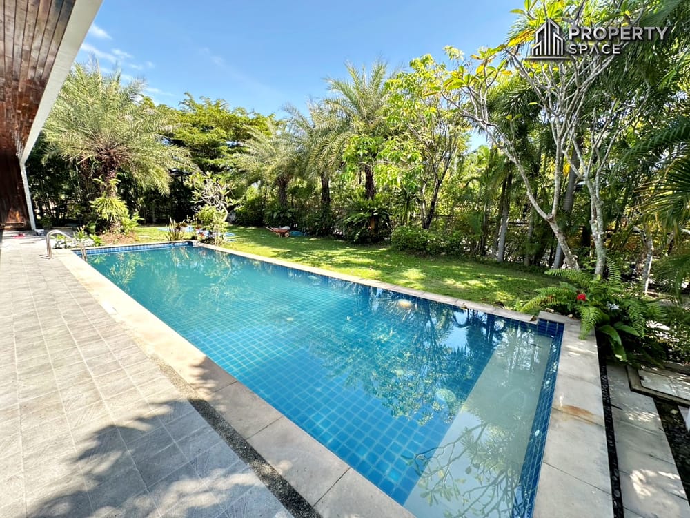 Luxury Pet Friendly 4 Bedroom Pool Villa In East Pattaya For Rent Image 4