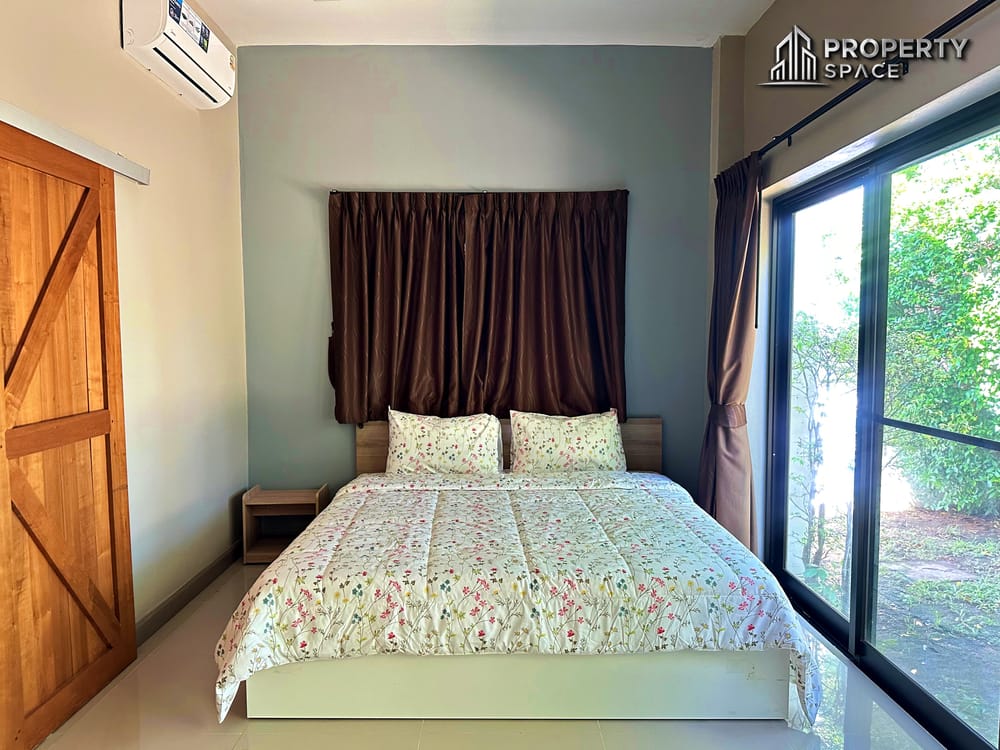 Luxury Pet Friendly 4 Bedroom Pool Villa In East Pattaya For Rent Image 26