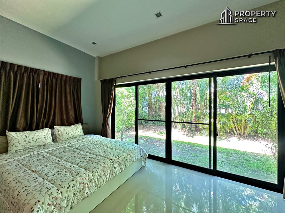 Luxury Pet Friendly 4 Bedroom Pool Villa In East Pattaya For Rent Image 27