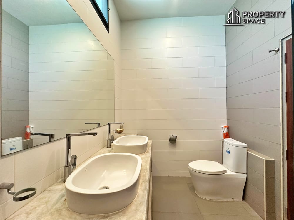 Luxury Pet Friendly 4 Bedroom Pool Villa In East Pattaya For Rent Image 35