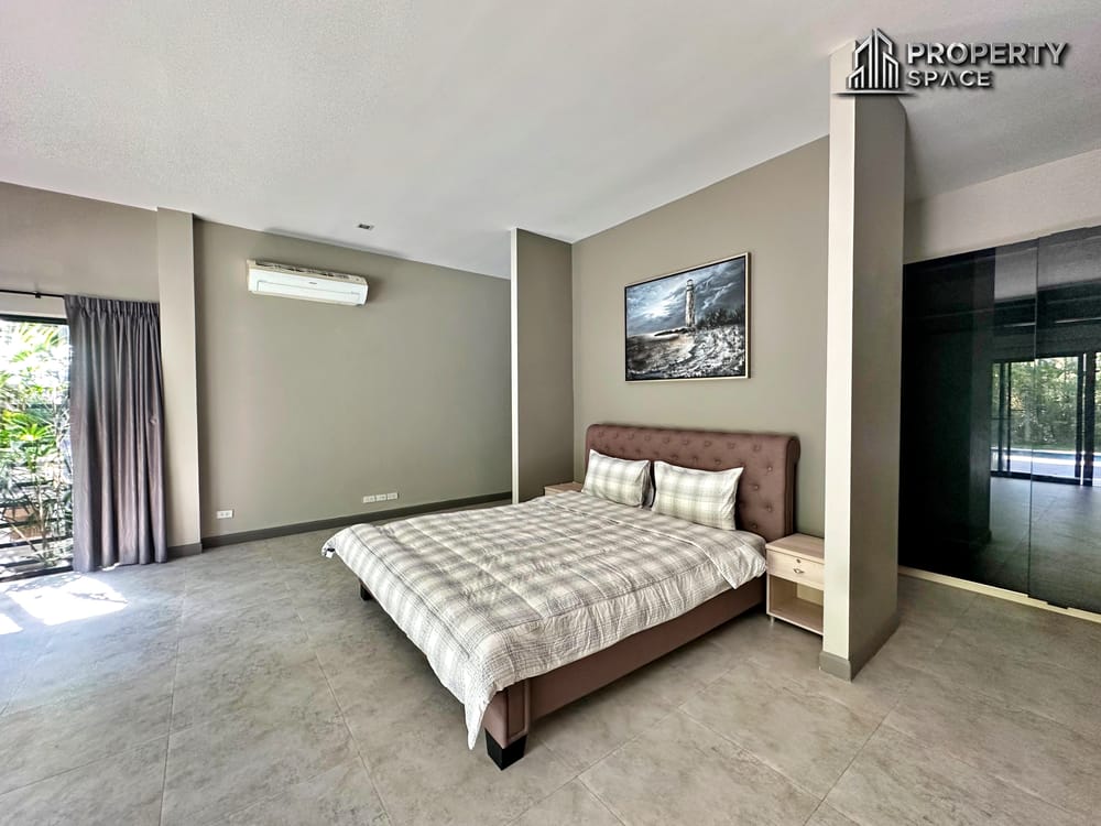 Luxury Pet Friendly 4 Bedroom Pool Villa In East Pattaya For Rent Image 20