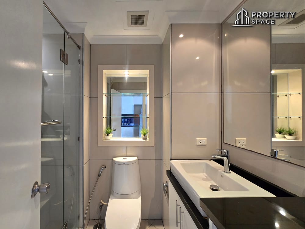 Prime Location Sea View Studio In Central Pattaya View Talay 6 For Rent Image 13