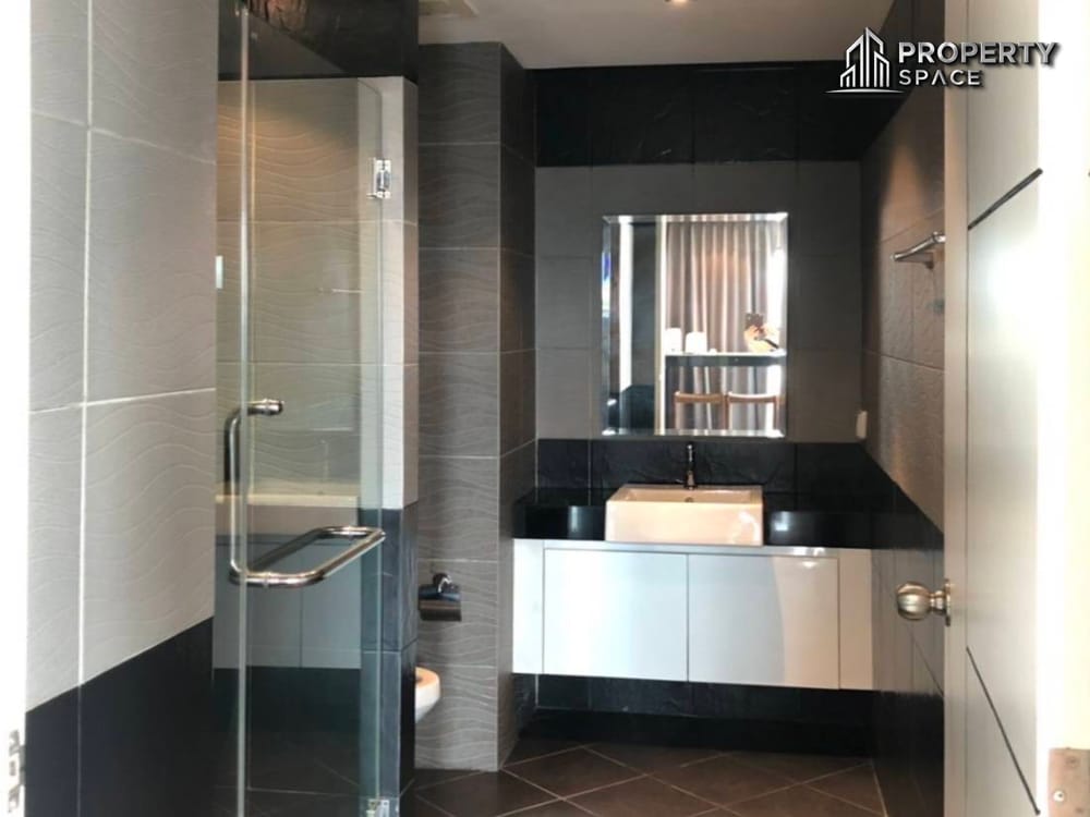 Spacious 1 Bedroom Condo In The Blue Residence South Pattaya For Sale And Rent Image 11