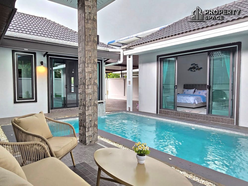 Modern Fully Furnished 4 Bedroom Pool Villa For Rent In East Pattaya Image 5