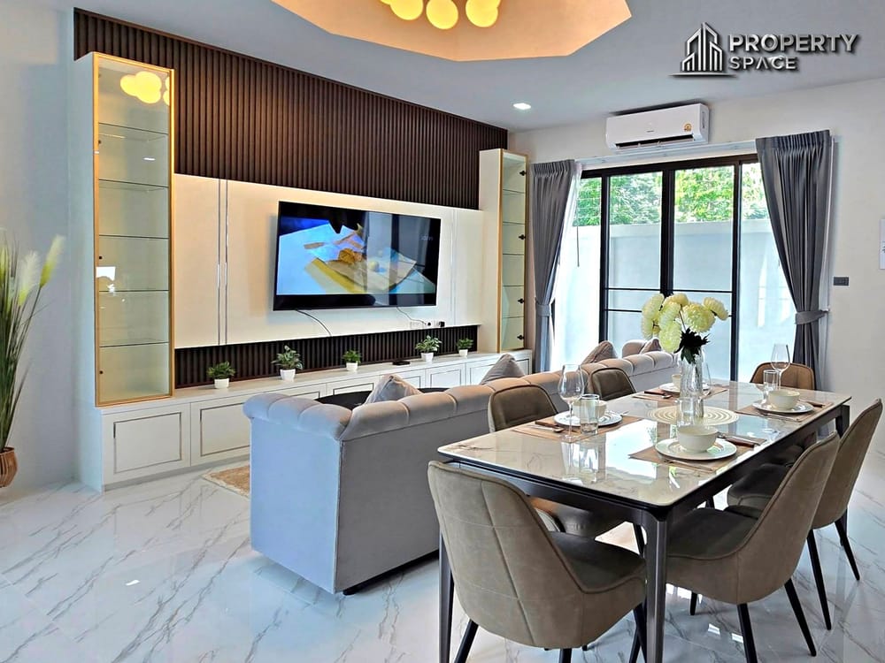 Modern Fully Furnished 4 Bedroom Pool Villa For Rent In East Pattaya Image 6