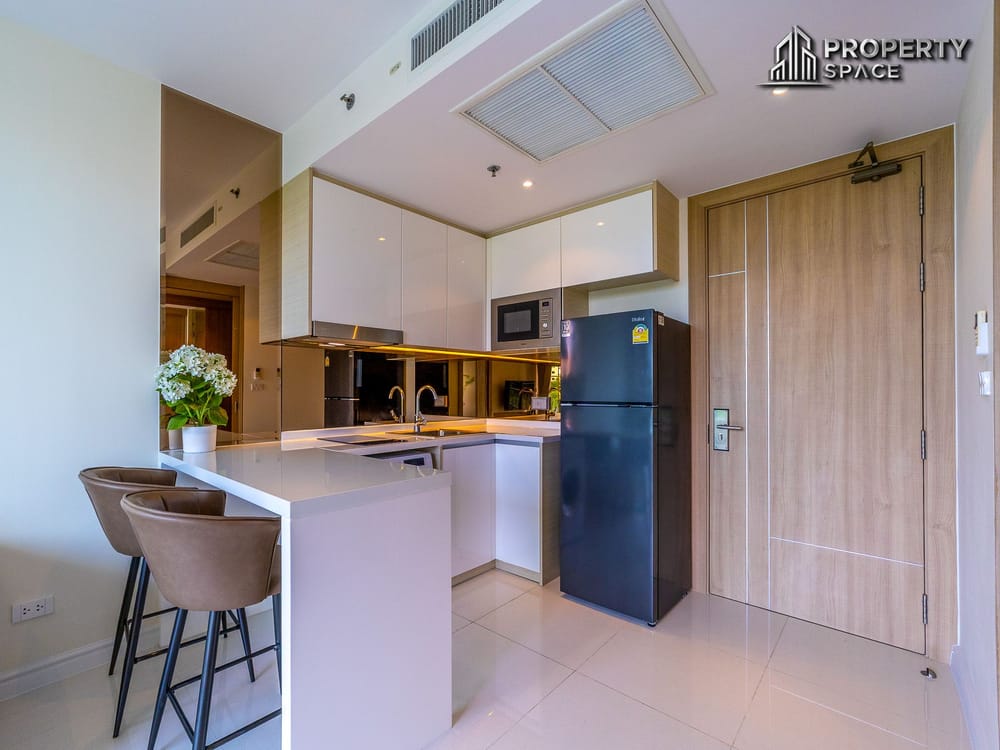 Luxury 1 Bedroom Condo at The Riviera Wongamat Beach For Rent Image 12