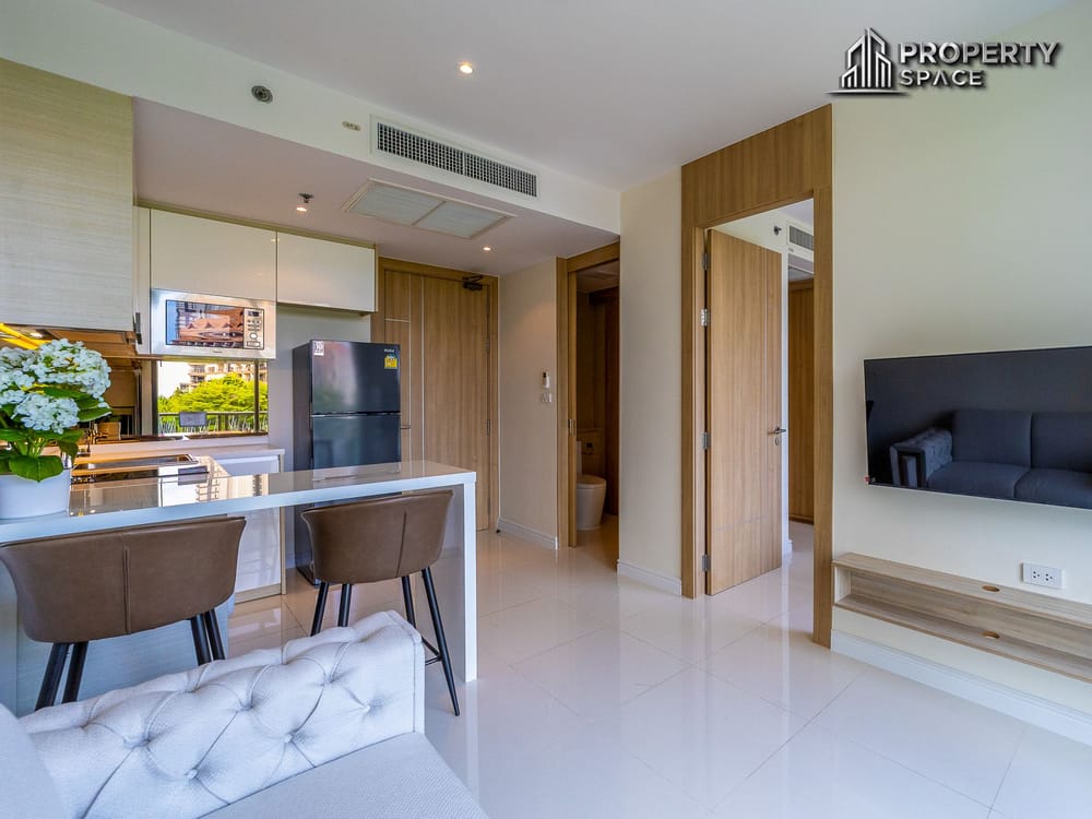 Luxury 1 Bedroom Condo at The Riviera Wongamat Beach For Rent Image 11