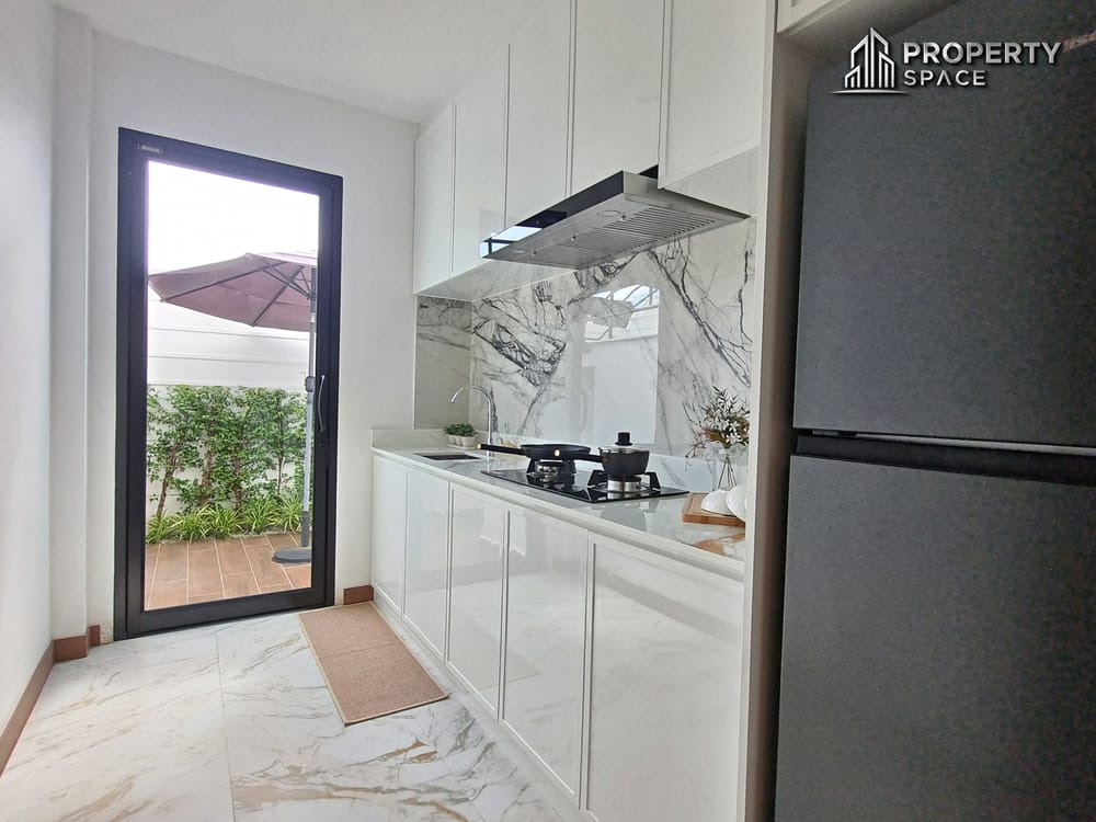 Brand New 3 Bedroom Modern Luxury Pool Villa In Huay Yai For Sale Image 13