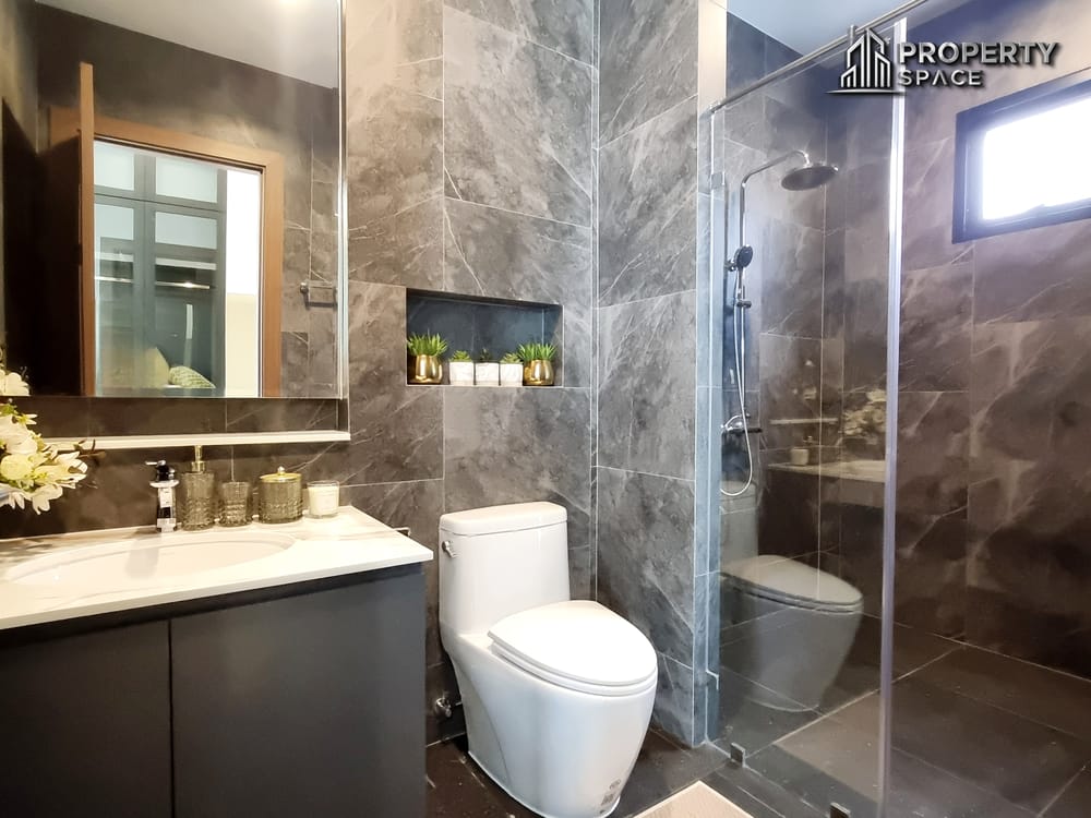 Brand New 3 Bedroom Modern Luxury Pool Villa In Huay Yai For Sale Image 31