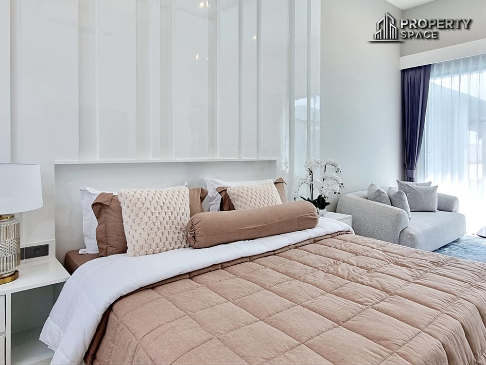 Brand New 3 Bedroom Modern Luxury Pool Villa In Huay Yai For Sale Image 28