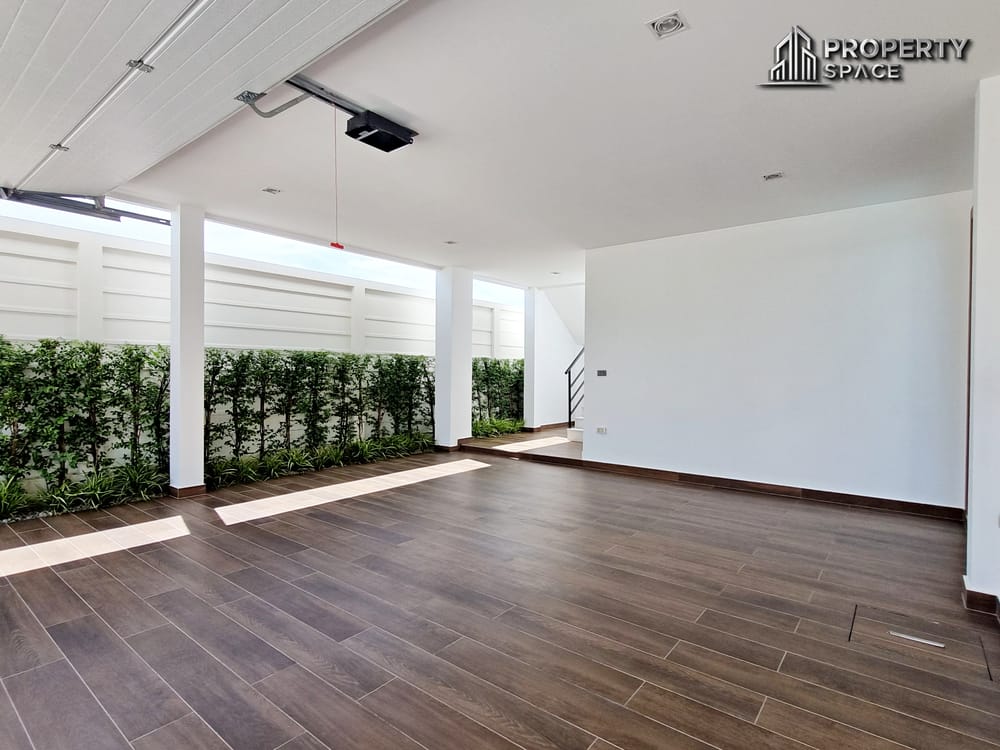 Brand New 3 Bedroom Modern Luxury Pool Villa In Huay Yai For Sale Image 32