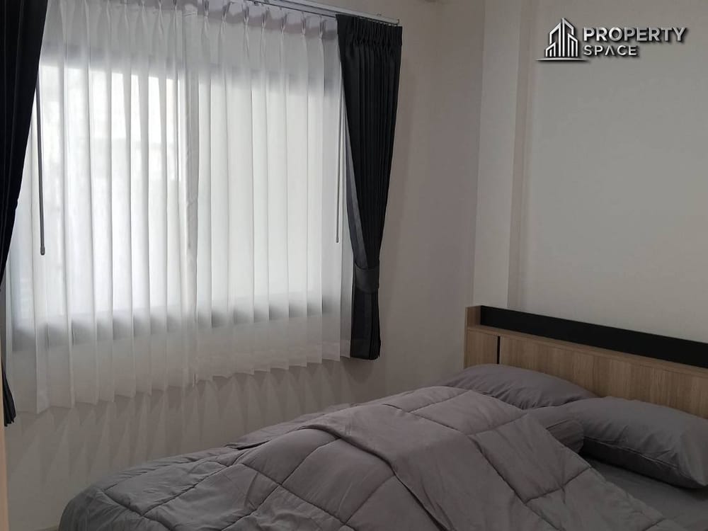 Modern 2 Bedroom Townhouse For Rent in East Pattaya Image 9