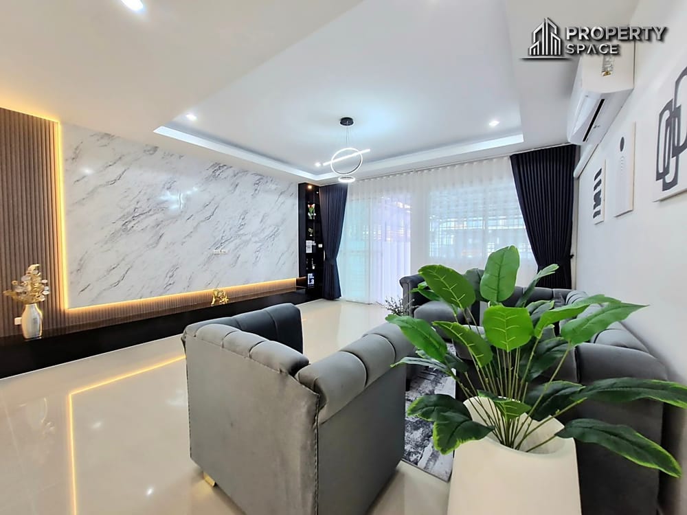 2 Bedroom Modern Townhouse Near Jomtien Beach For Sale And Rent Image 4