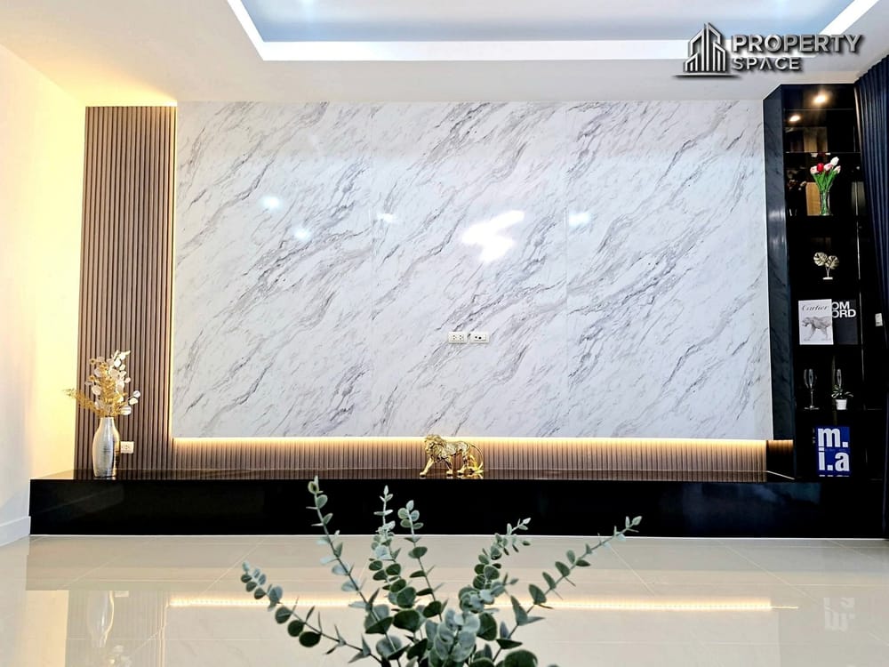 2 Bedroom Modern Townhouse Near Jomtien Beach For Sale And Rent Image 6