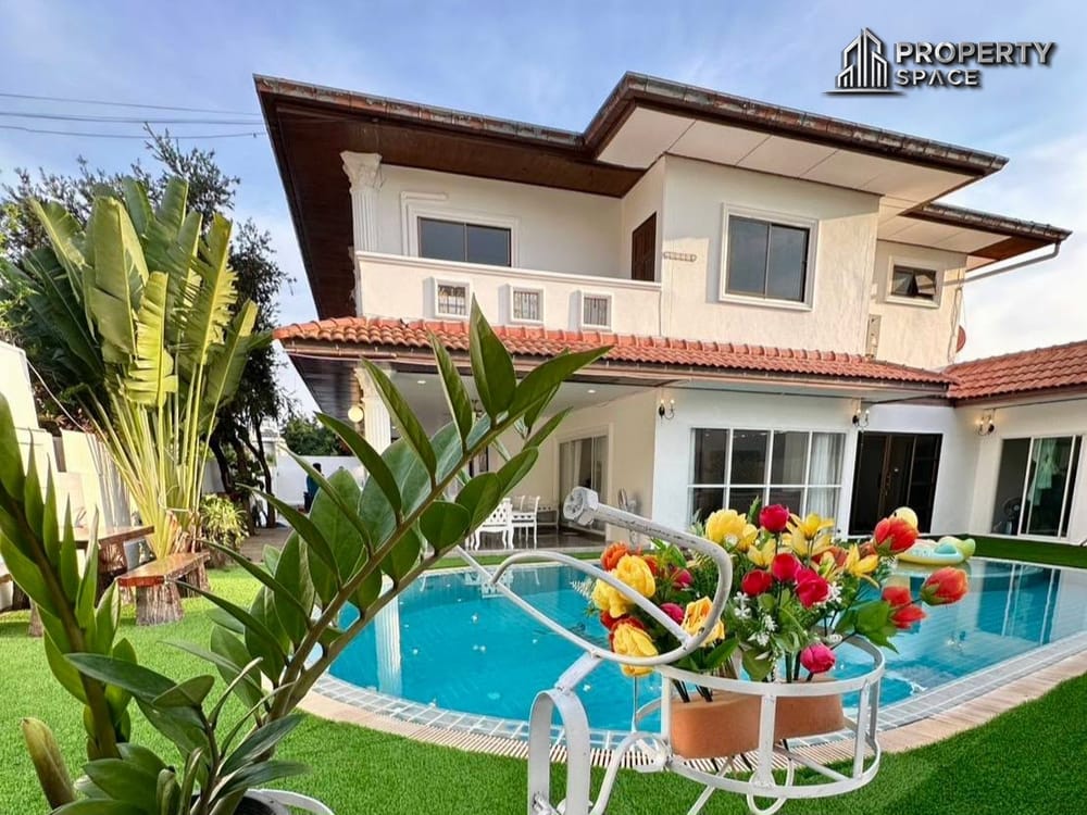 Spacious 5-Bedroom Pool Villa in Eakmongkol 2 Jomtien For Rent Image 3