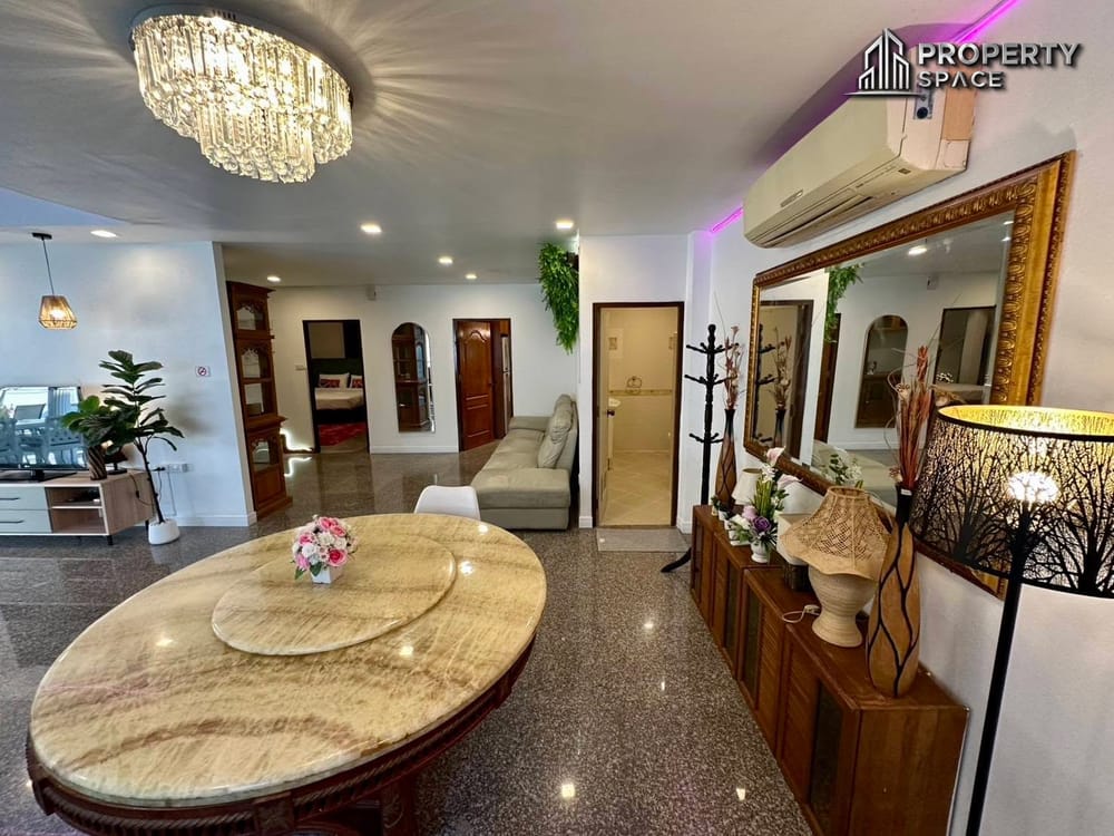 Spacious 5-Bedroom Pool Villa in Eakmongkol 2 Jomtien For Rent Image 6