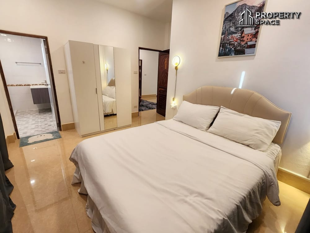 Spacious 5-Bedroom Pool Villa in Eakmongkol 2 Jomtien For Rent Image 18