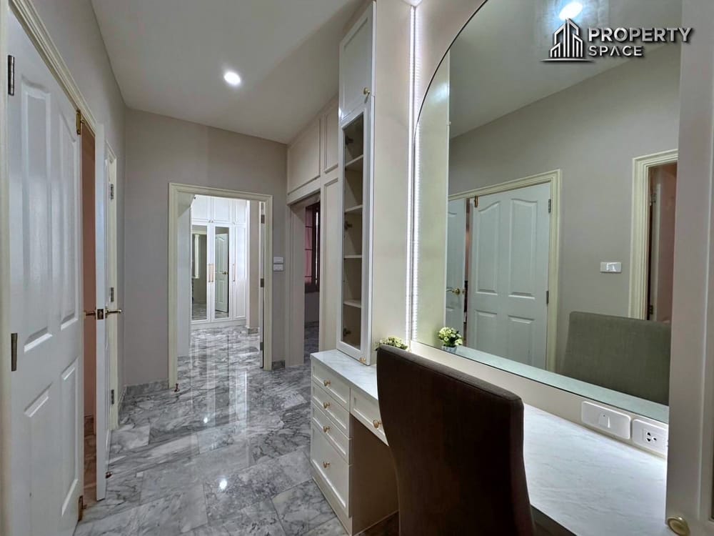 Spacious 4 Bedroom Pool Villa In Paradise Villa 1 Pattaya For Sale  Image 21