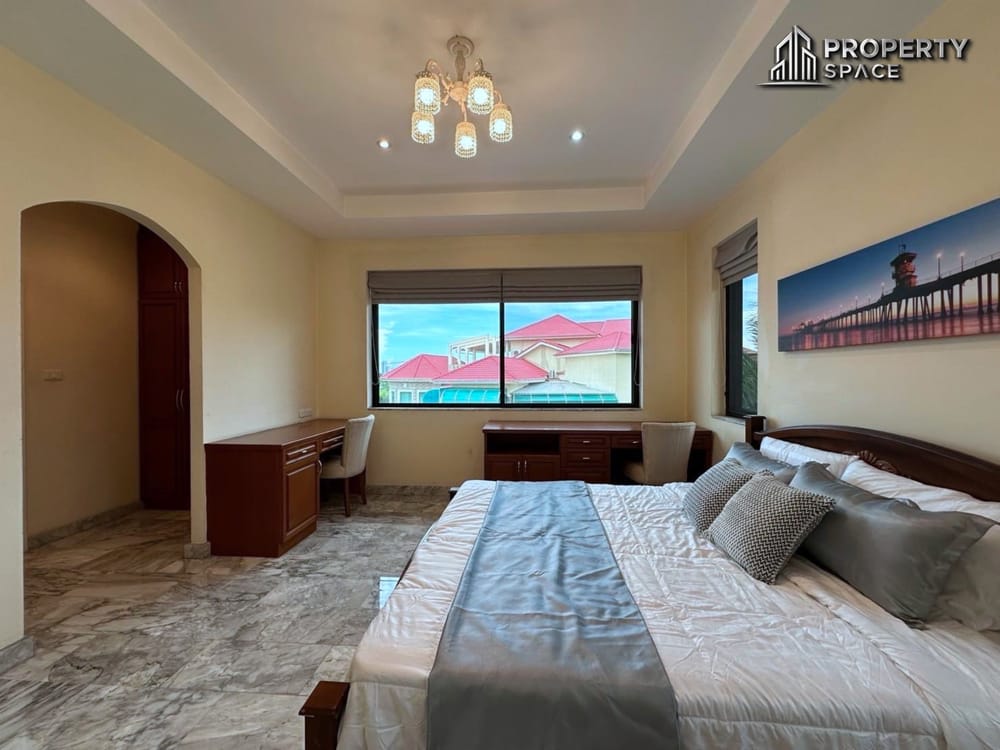 Spacious 4 Bedroom Pool Villa In Paradise Villa 1 Pattaya For Sale  Image 23