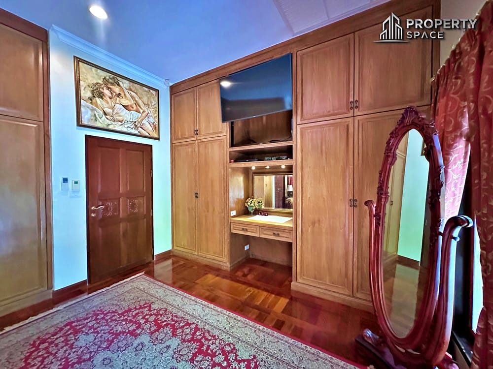 2 Bedroom Luxury Pool Villa In View Talay Marina For Sale And Rent Image 27
