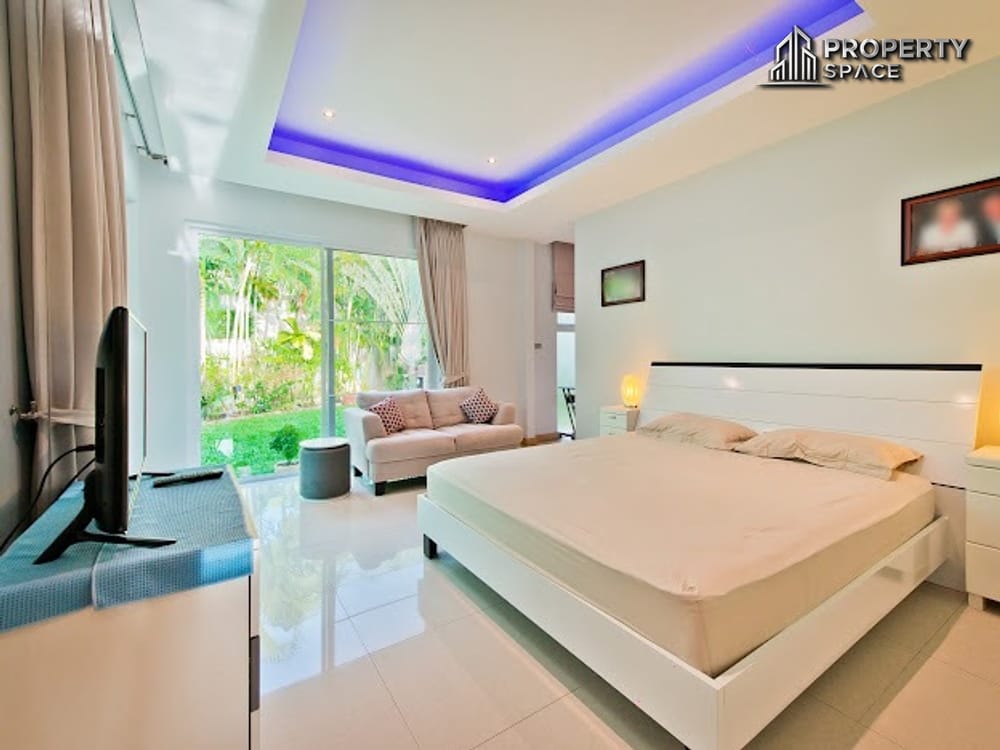 Spacious Modern 3 Bedroom Pool Villa For Rent In The Vineyard Phase 3 East Pattaya Image 17