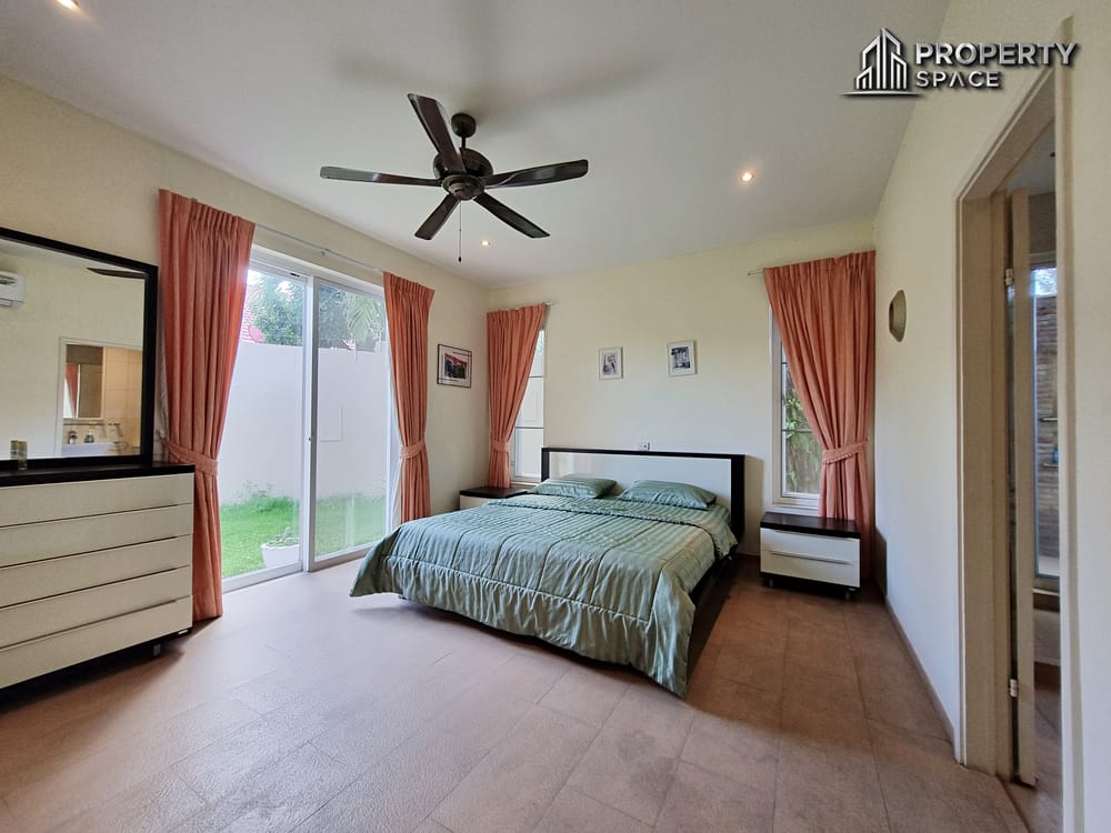 Luxury Spacious 8 Bedroom Pool Villa In East Pattaya For Rent Image 38